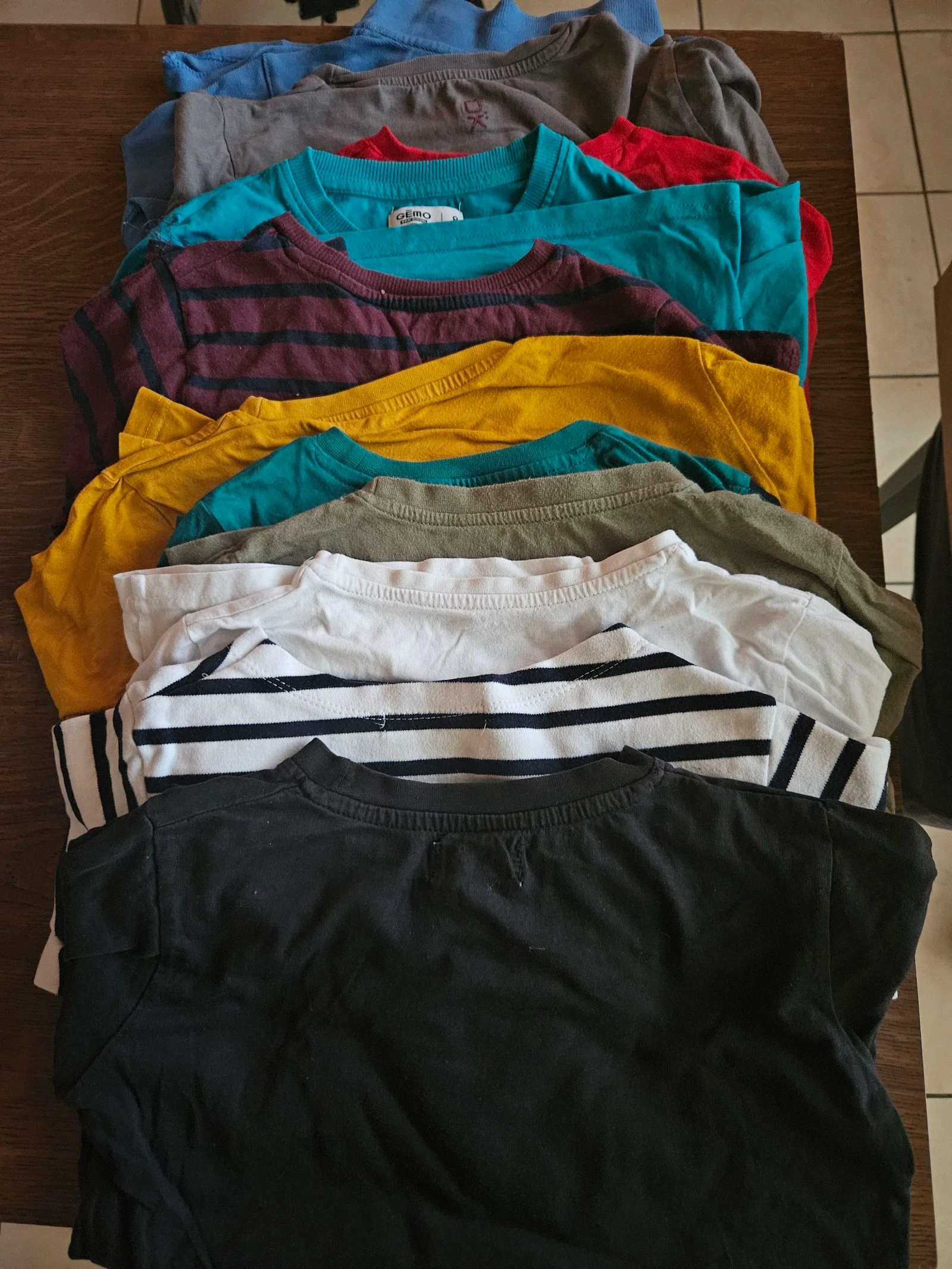 Clothing lot – photo 3